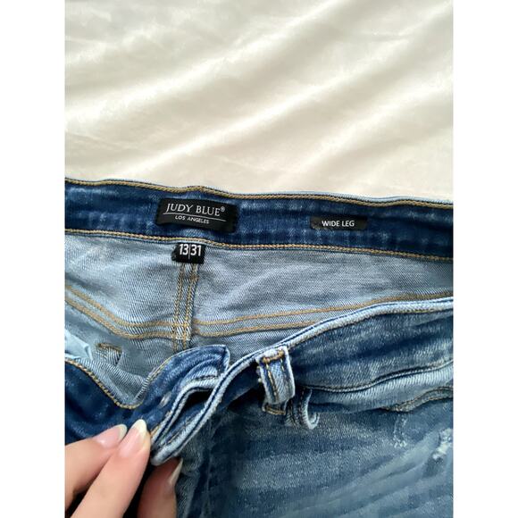 Judy Blue Wide Leg High RIse Distressed Raw Hem Denim Size 13 - Picture 6 of 7